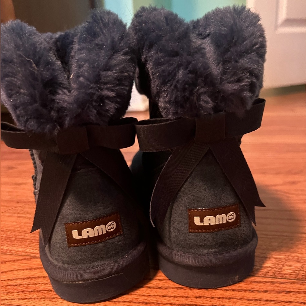 LAMO Navy Fur Boots with Bow